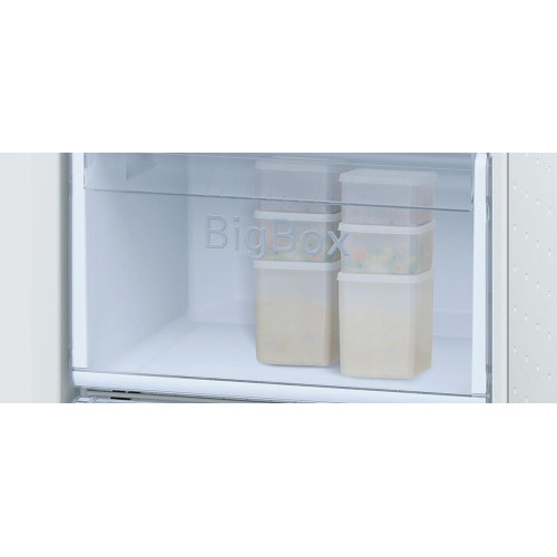 Двухкамерный холодильник Bosch KGN 39NL13 R