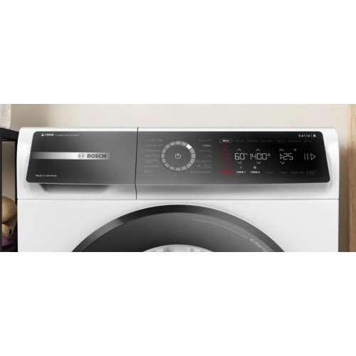 Стиральная машина Bosch WGB244A0SN