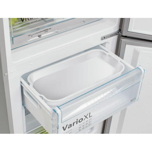 Двухкамерный холодильник Bosch KGE39AW21R