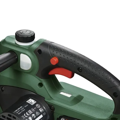 Bosch UniversalChain 18 Set аккумуляторная цепная пила (1 x 2.5 Ач, ЗУ), 06008B8000