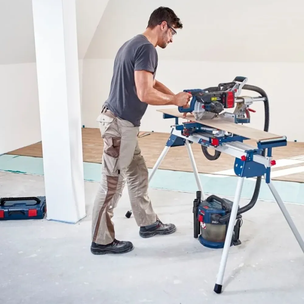 Bosch GCM 18V-216 Professional Solo аккумуляторная торцовочная пила (без АКБ и ЗУ), 0601B41000